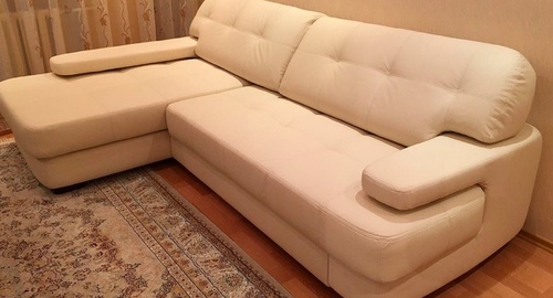 Обивка углового дивана.  Восточное Дегунино 